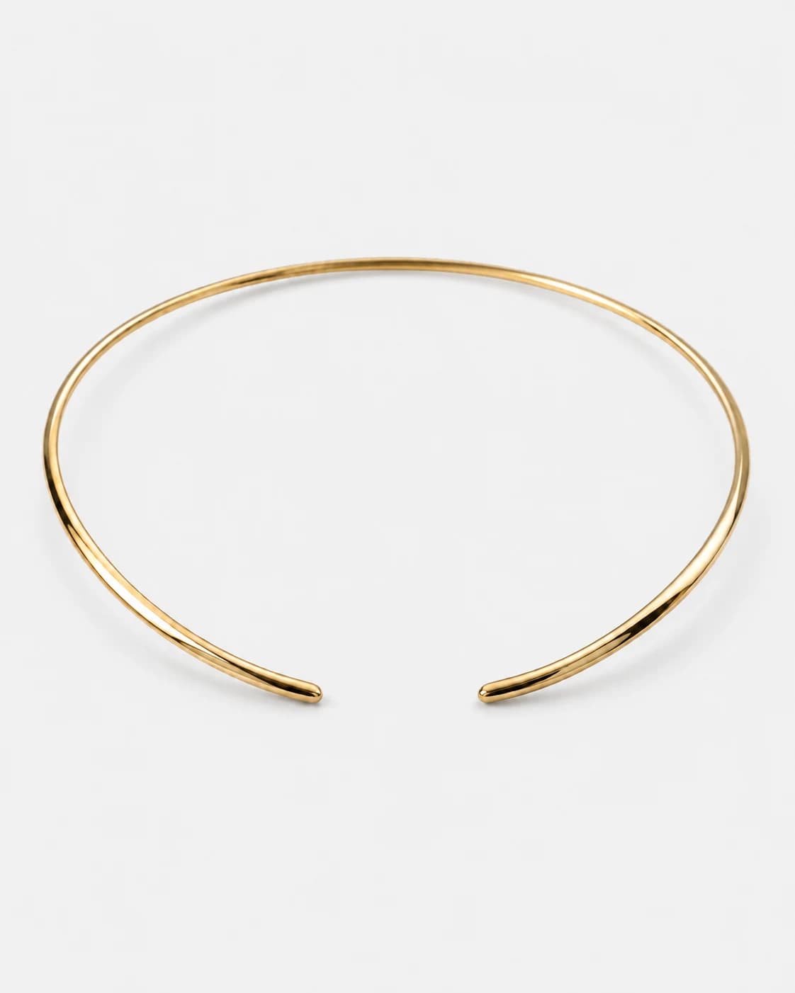 Crescent Collar, 18k Solid Gold — close-up detail